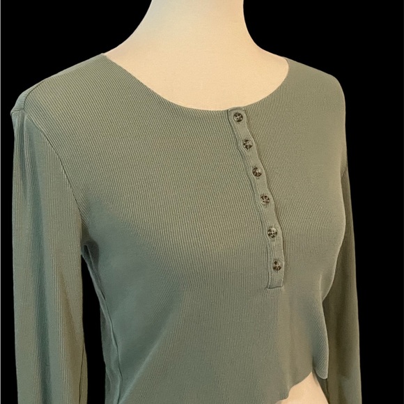 Forever 21 * ribbed green crop top * long sleeve * size small - Picture 4 of 15